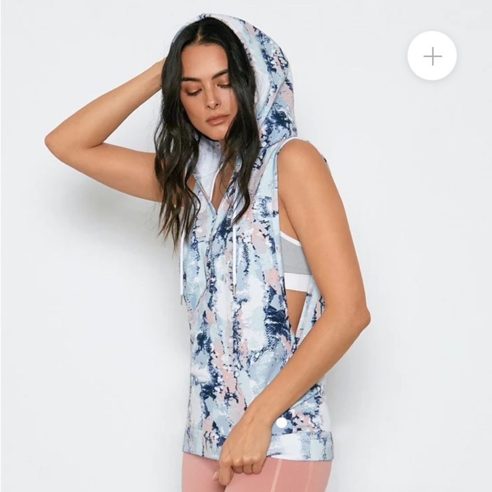 NWT Threads 4 Thought GABBY OPEN SIDED Hooded TANK  Sz Small in Sound Bath
